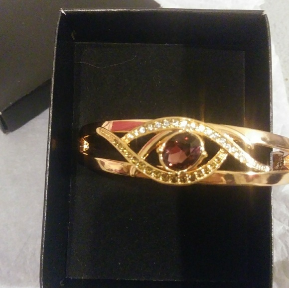 🆕Bangle Cuff - Picture 2 of 3